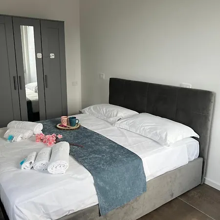 Urban Loft - Parcheggio Privato Apartamento Como